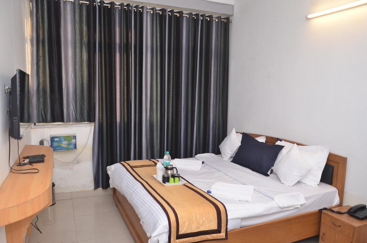 Oyo 8076 Europe Plaza Hotel Lucknow