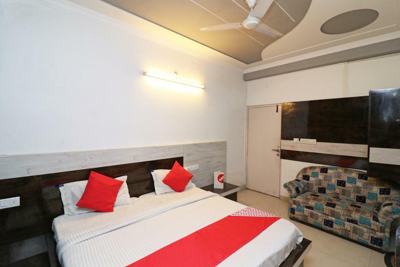 Hotel Oyo 8076 Europe Plaza 3*